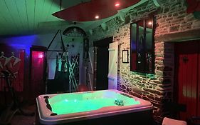 Hotel Love Room Donjon Dol In Love Bdsm À